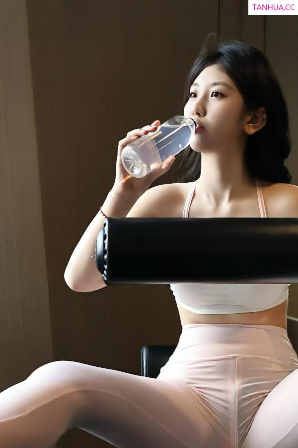   [XiuRen]高清写真图 2025.06.27 No.10474 小芭乐 粉色瑜伽服第35张图片